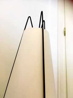 Lampadaire tripode 2 ampoules, tube acier plein noir, abat-jour toile pvc.