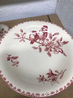Compotier Favori rose, faïence de Sarreguemines, très bon état, dimensions:H 11,5 cm, diamètre 21,5 cm.