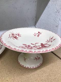 Compotier Favori rose, faïence de Sarreguemines, très bon état, dimensions:H 11,5 cm, diamètre 21,5 cm.