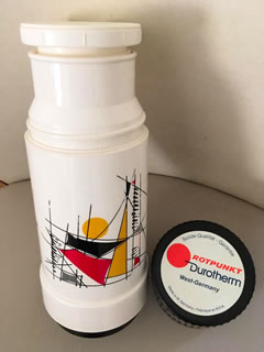 Petite Thermos vintage, marque Durotherm/Rotpunkt origine West Germany, couvercle-gobelet, contenance 250ml, excellent état.