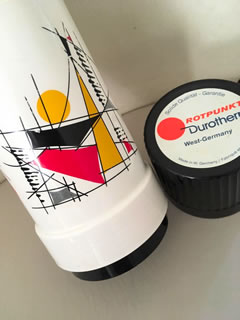 Petite Thermos vintage, marque Durotherm/Rotpunkt origine West Germany, couvercle-gobelet, contenance 250ml, excellent état.
