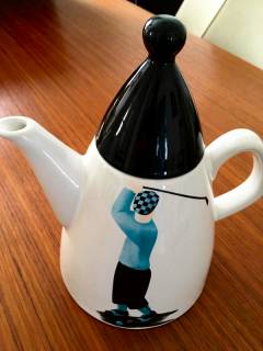 Théière en céramique, décoration: joueur de golf vintage, H 22.